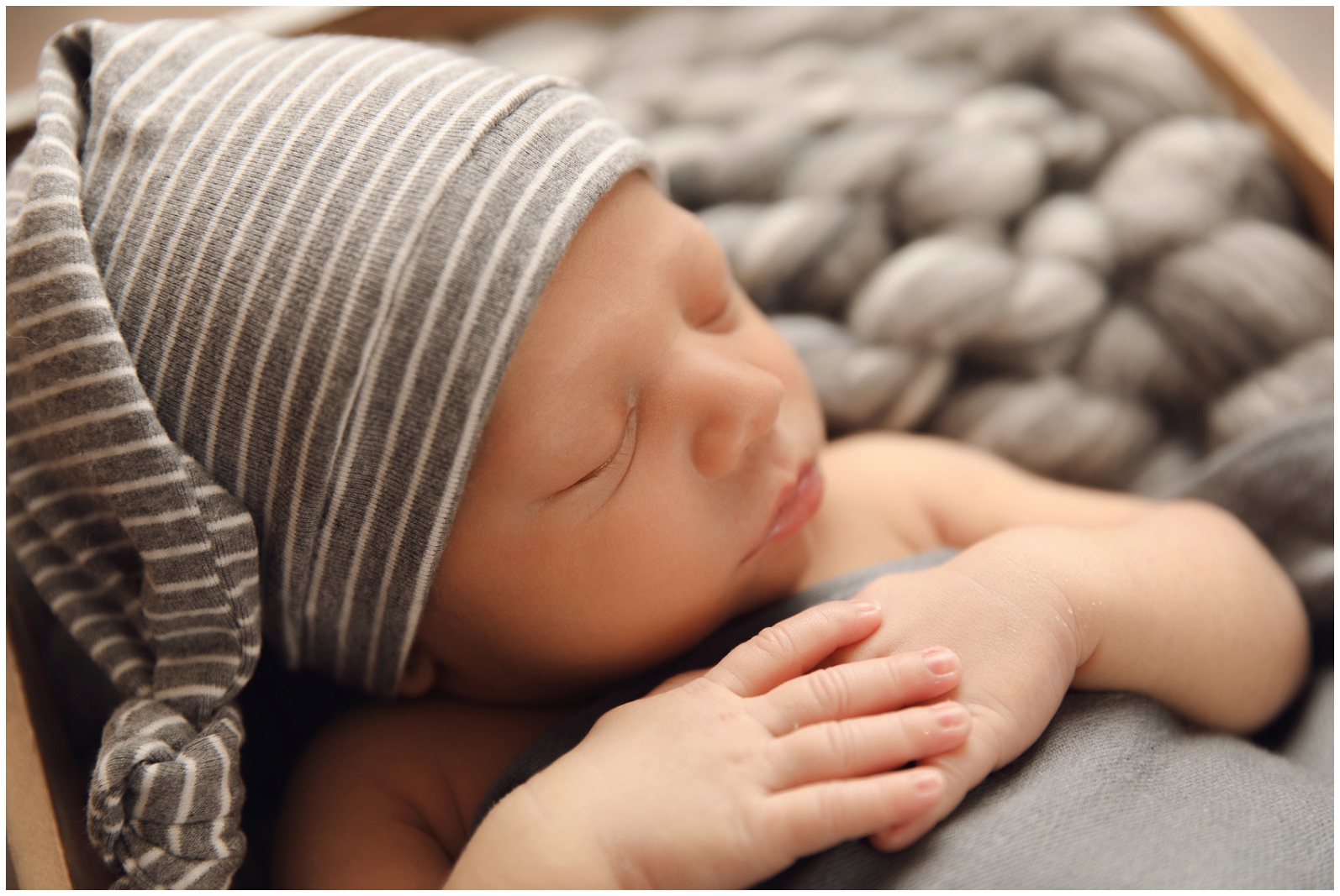 omaha newborn photographer