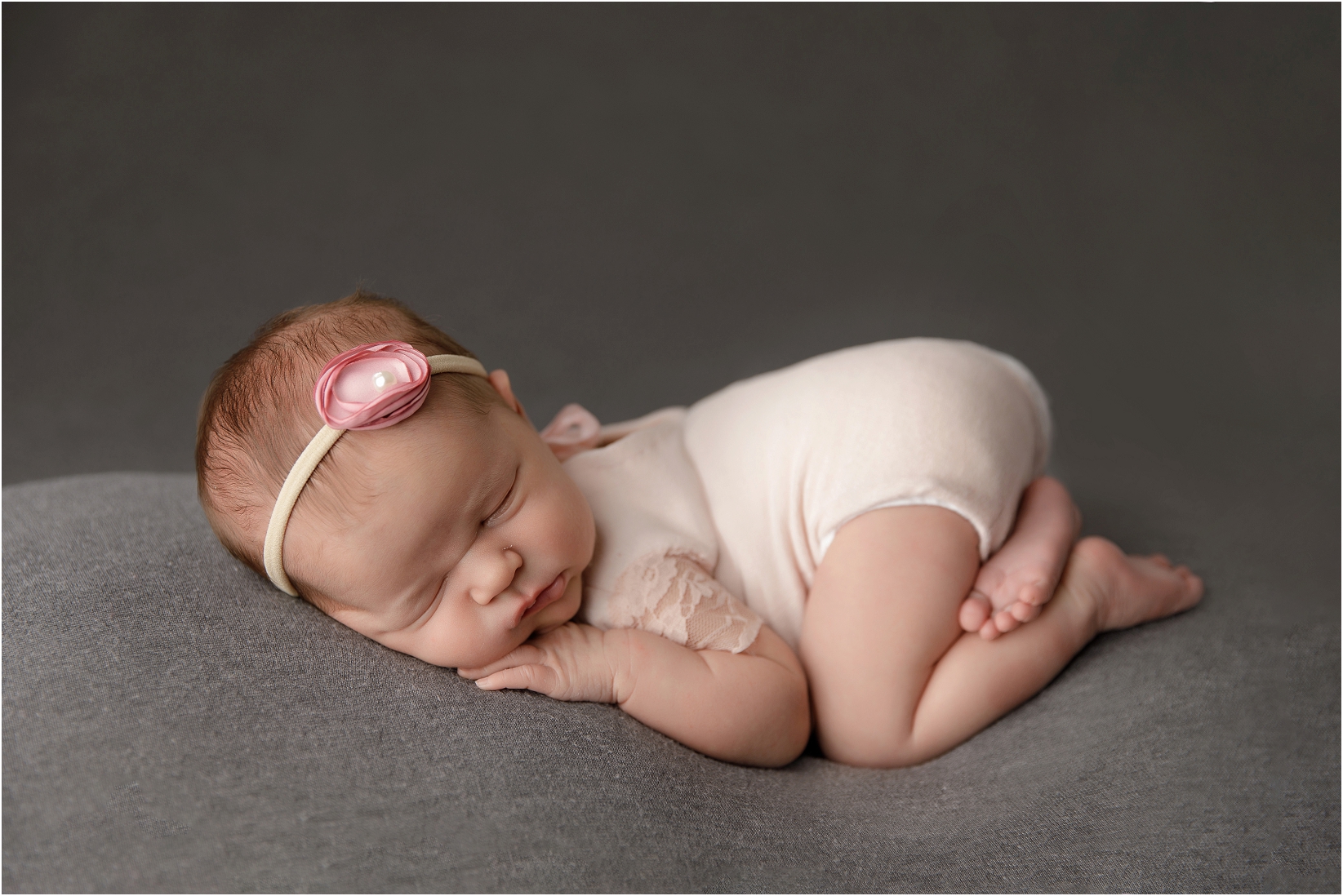 best of omaha,omaha photographer,omaha newborn photographer,omaha newborn photography,stephanie reeves,stephanie reeves photography,newborn photography,omaha family photographer,