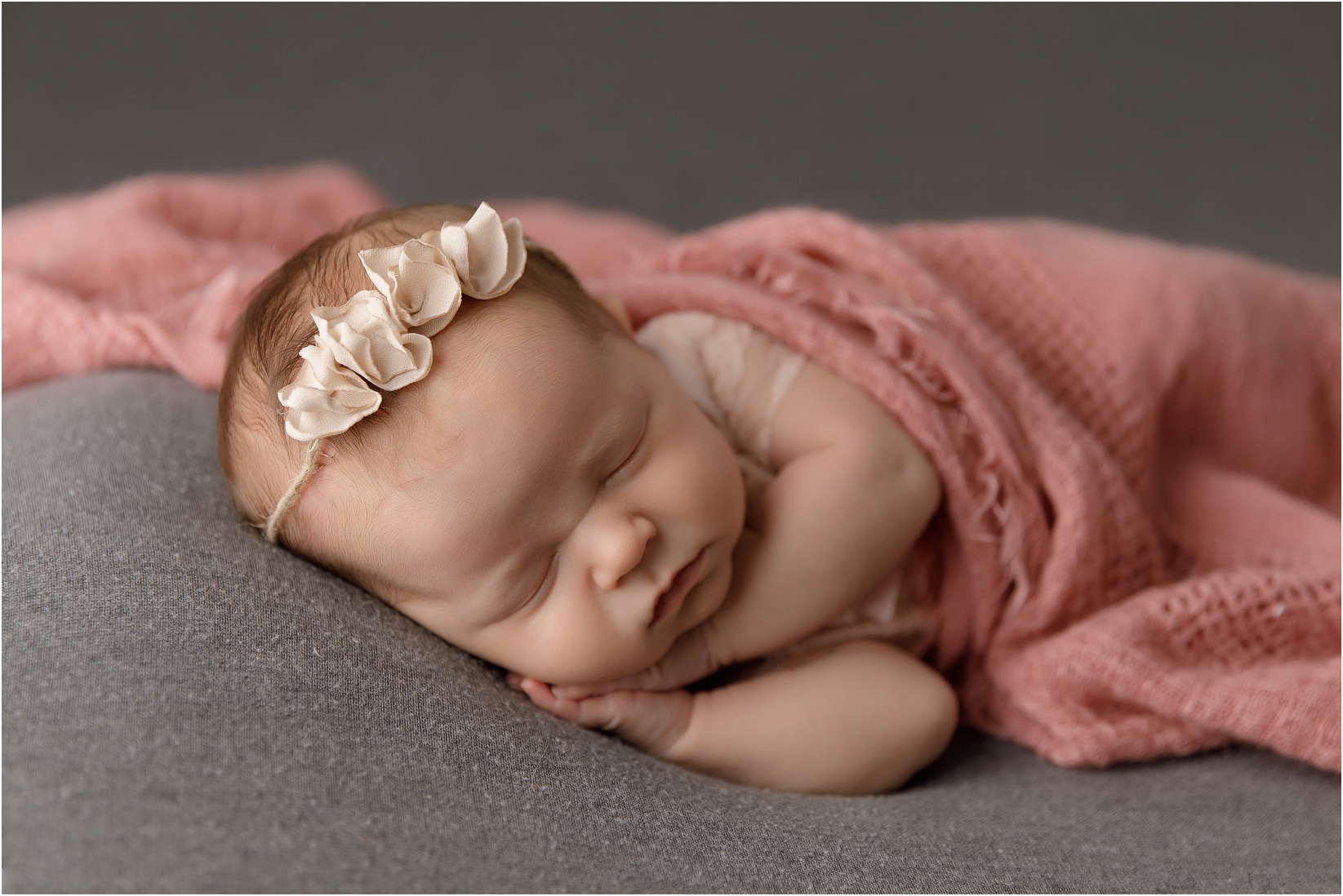 best of omaha,omaha photographer,omaha newborn photographer,omaha newborn photography,stephanie reeves,stephanie reeves photography,newborn photography,omaha family photographer,