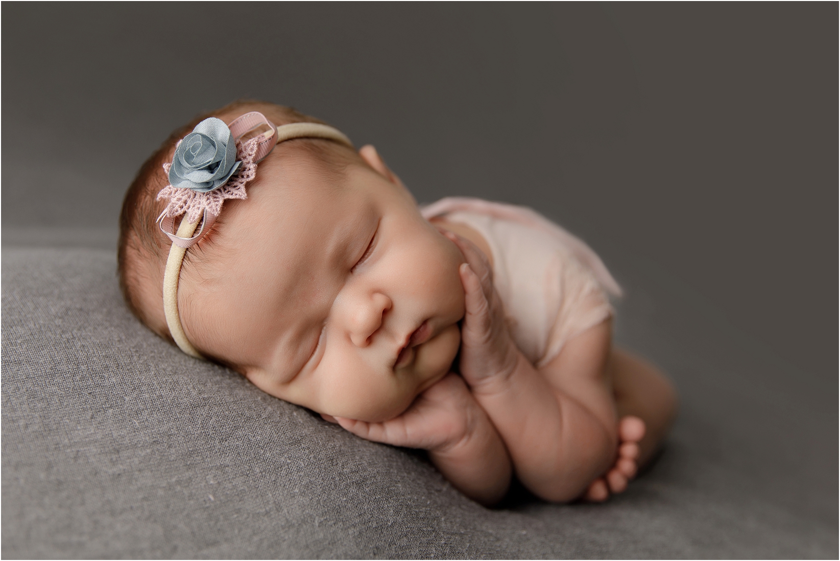 best of omaha,omaha photographer,omaha newborn photographer,omaha newborn photography,stephanie reeves,stephanie reeves photography,newborn photography,omaha family photographer,